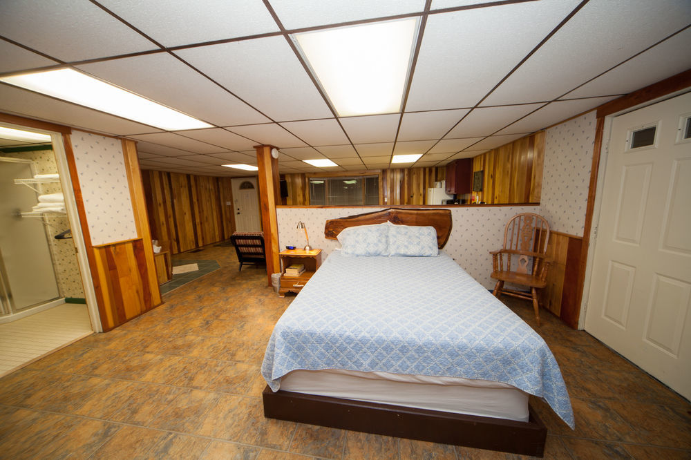 Log Cabin Lodge & Suites Jones Mills Εξωτερικό φωτογραφία