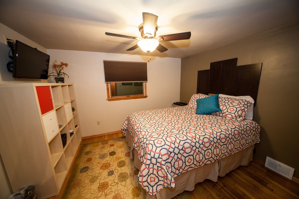 Log Cabin Lodge & Suites Jones Mills Εξωτερικό φωτογραφία